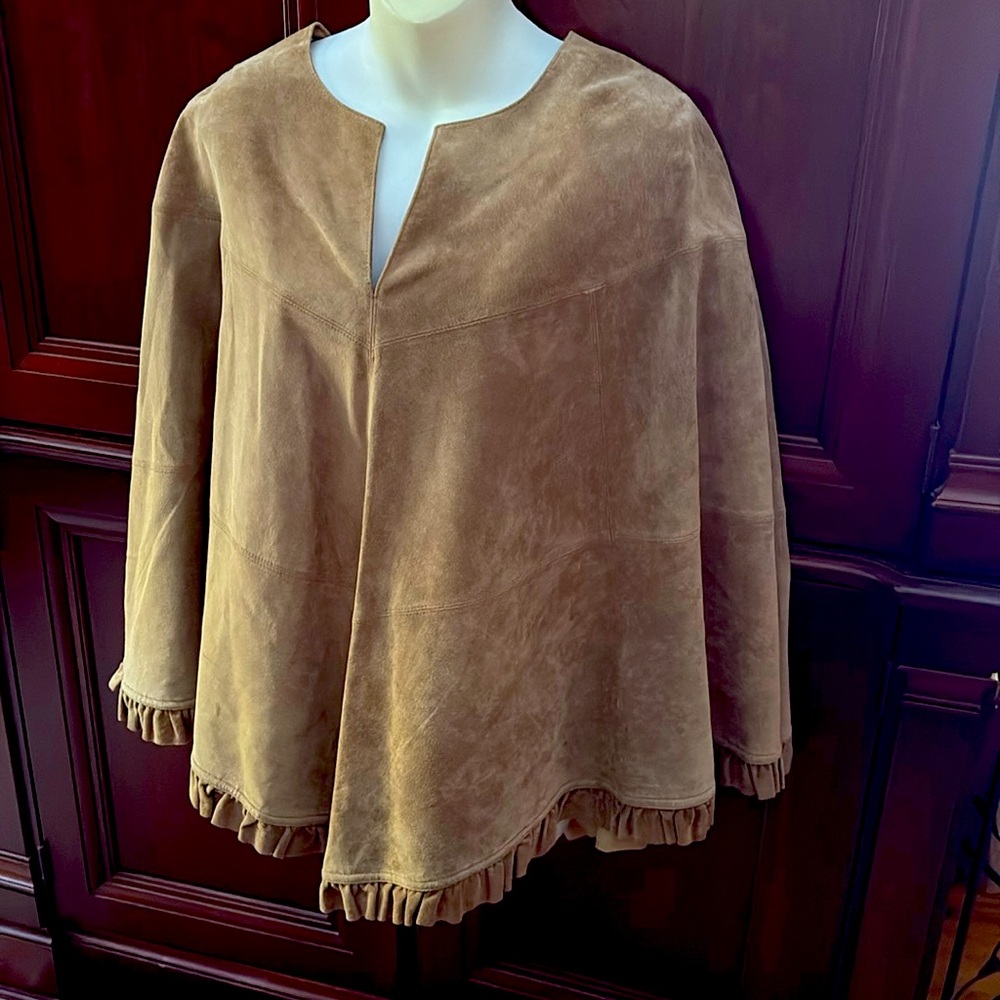 Ann Taylor LOFT camel beige lined suede poncho. Size M/L